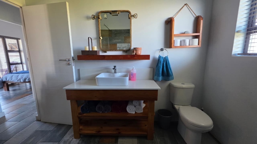5 Bedroom Property for Sale in Myburgh Park Western Cape